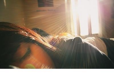qq说说伤感男生心累了 男生励志说说致自己