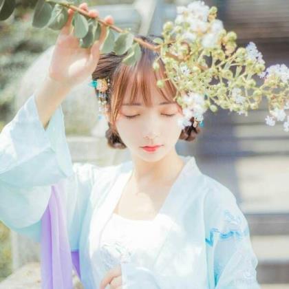 赞美女人的句子 赞美一个女人漂亮句子