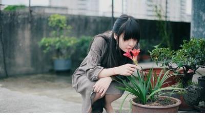 女人养花的心情语录 大海心情短句