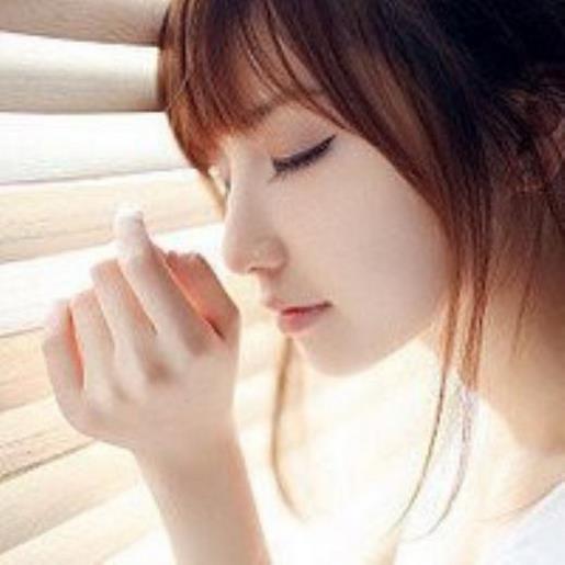 女人工作励志说说心情短语 适合睡觉前发的图片