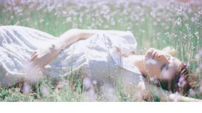 努力赚钱的励志句子 爱情句子短句霸气