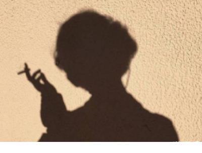 关于情侣吵架后的说说 努力生存,留给优秀的类