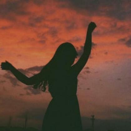 往后余生的句子 不要放弃，因为没人指望你赢